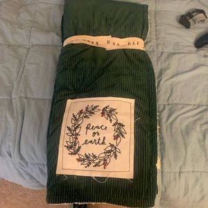 Rae Dunn “Peace on Earth” Christmas throw